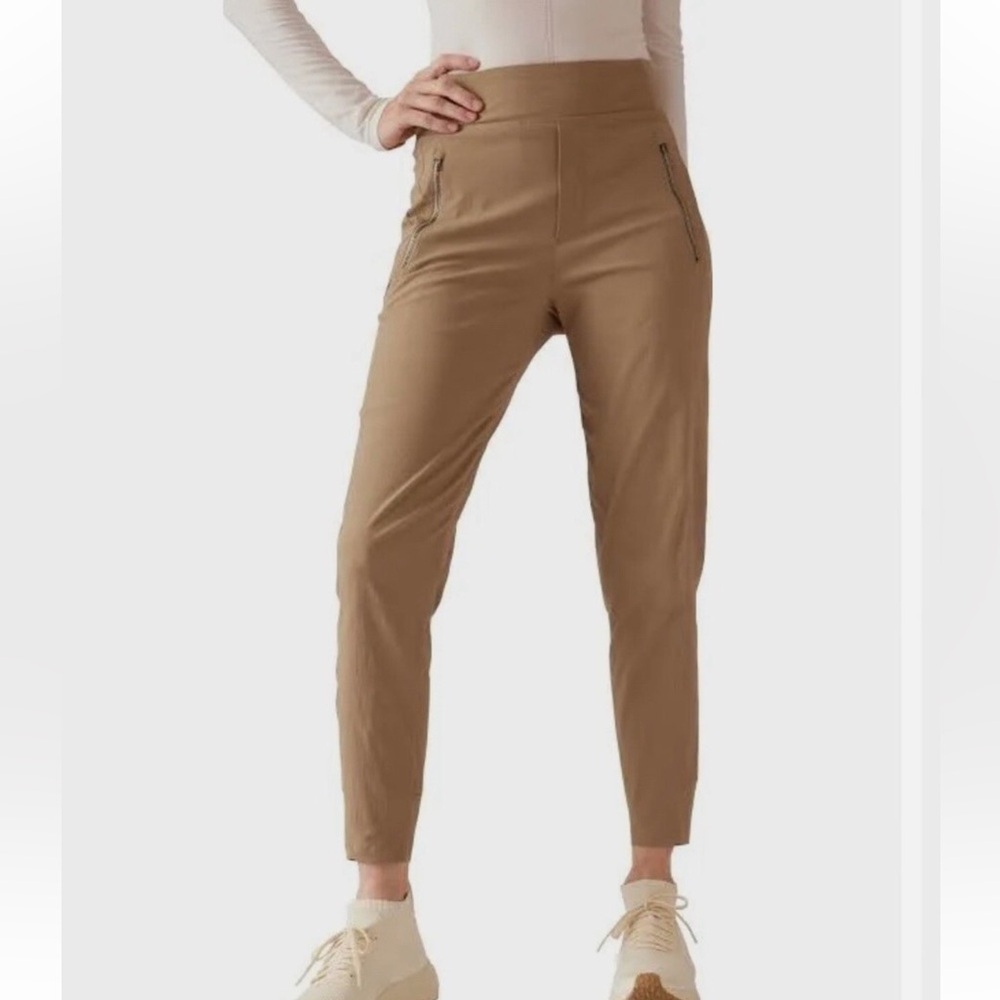 Athleta Trekkie North Jogger-Cattail Brown.